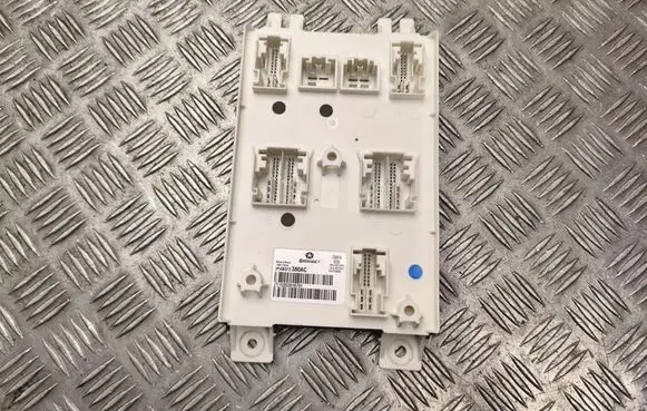 Jeep Grand Cherokee Comfort/convenience module 68372380AC