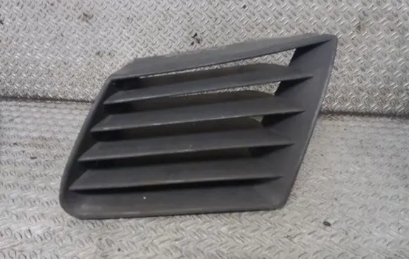 Seat Ibiza III (6L) Front bumper upper radiator grill ST0700901