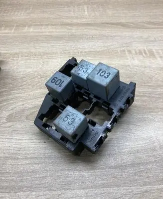 Volkswagen Transporter - Caravelle T5 Other relay 7E0937503B