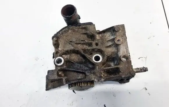 Citroen Saxo Engine mounting bracket 