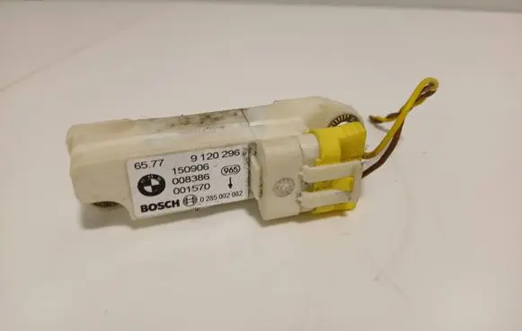 Mini One - Cooper R50 - 53 Airbag deployment crash/impact sensor 9120296 150906 0285002082