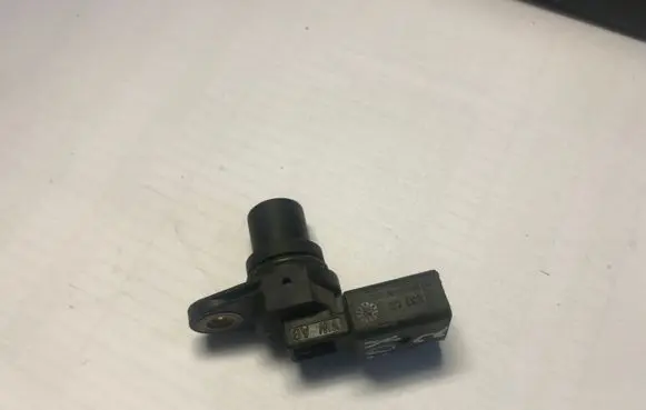 Volkswagen Fox Camshaft position sensor 03D907601A