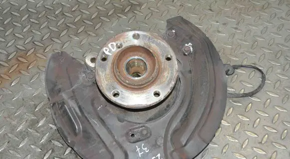 BMW X1 E84 Front wheel hub