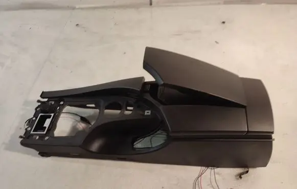 BMW 5 E60 E61 Center console 7034086