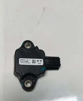 Tesla Model S Airbag deployment crash/impact sensor 100527500A 01131720803