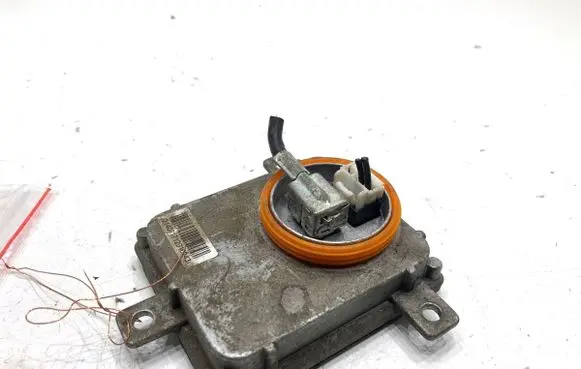 Audi A3 S3 8P Voltage converter/converter module 8K0941597B