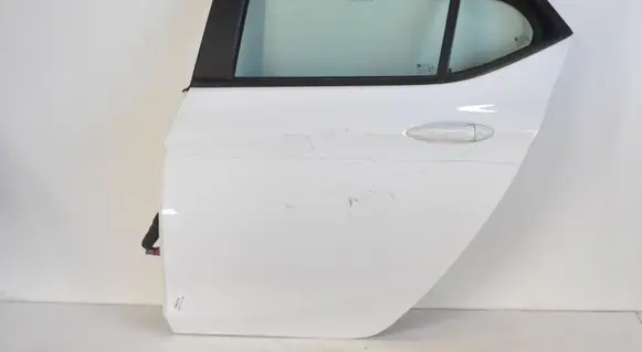 Opel Astra K Rear door