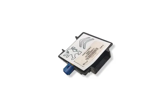 Peugeot 508 Aerial antenna amplifier 9666359980
