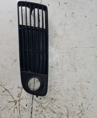 Audi A6 S6 C5 4B Front bumper lower grill 4B0807881J