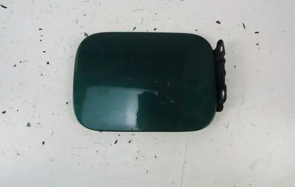 Volkswagen Golf III Fuel tank cap trim 