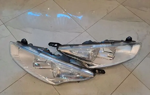 Ford B-MAX Headlights/headlamps set 