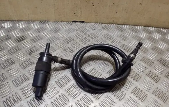 Audi TT TTS Mk2 Headlight washer pump 3B0955681A