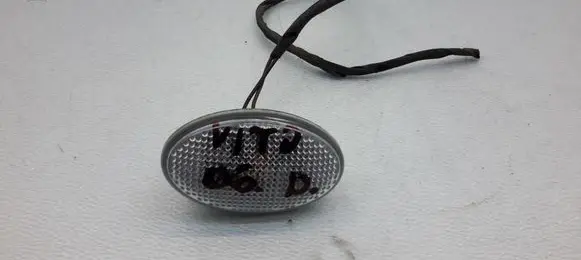 Mercedes-Benz Vito Viano W639 Front fender indicator light A6398200021