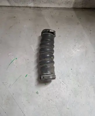 Peugeot 508 Intercooler hose/pipe 9684980180