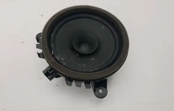 Volvo XC60 Front door speaker 30657444 09W36