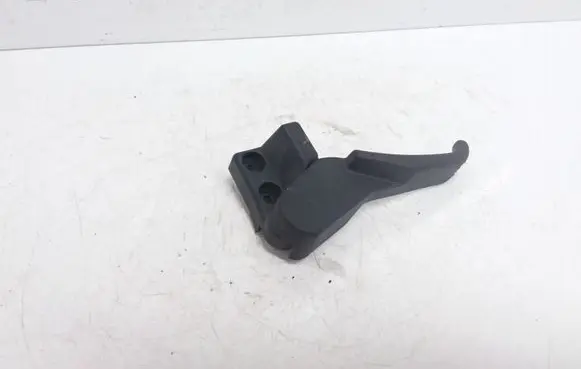 Volkswagen PASSAT B5.5 Engine bonnet (hood) release handle 3B1823533