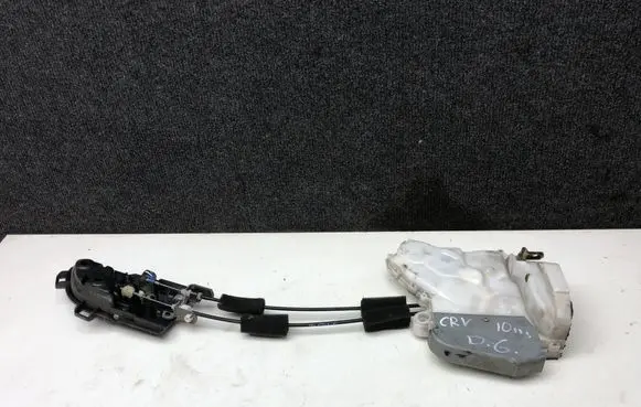 Honda CR-V Rear door lock
