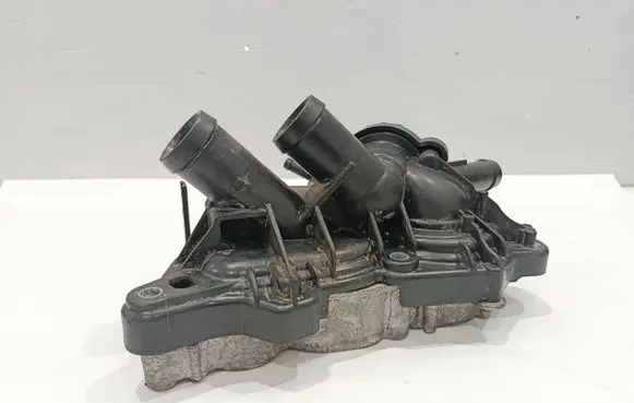 Volkswagen PASSAT B8 Water pump 04E121042AD 162469FT