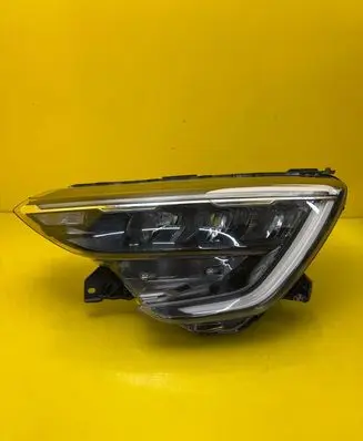 Renault Arkana Headlight/headlamp 260605973R