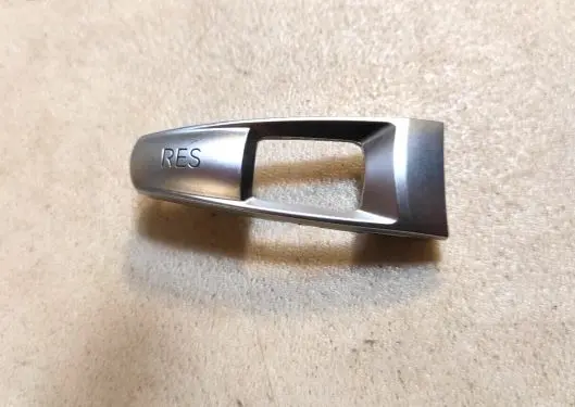 Steering wheel buttons/switches