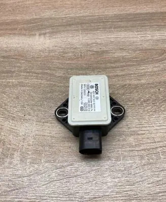 Audi A6 S6 C6 4F ESP acceleration yaw rate sensor 8E0907637B 0265005618