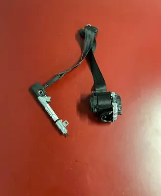 Volkswagen PASSAT B8 USA Front seatbelt 643202100C R2319345P