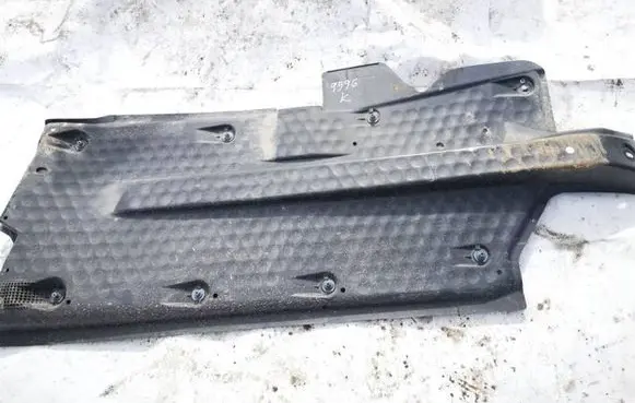 Seat Ibiza IV (6J,6P) Engine splash shield/under tray 6q0825201g