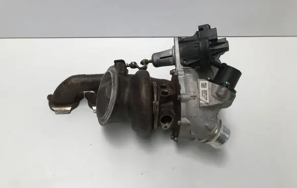 BMW 1 F40 Turbo 865821108 8595370010 MGT22Z