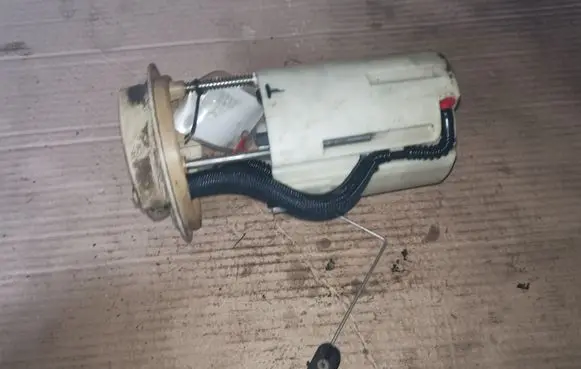 Renault Laguna II Fuel level sensor 8200004958