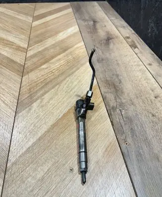 Mercedes-Benz E W211 Fuel injector 