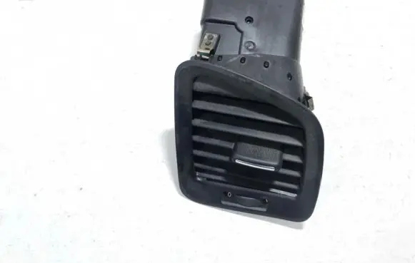 Opel Insignia A Dash center air vent grill