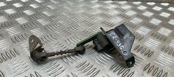 Skoda Octavia Mk3 (5E) Rear air suspension level height sensor 5Q0907503