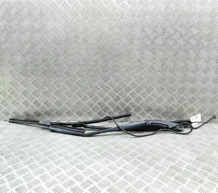 Volvo XC60 Windshield/front glass wiper blade W000082546 W000071208