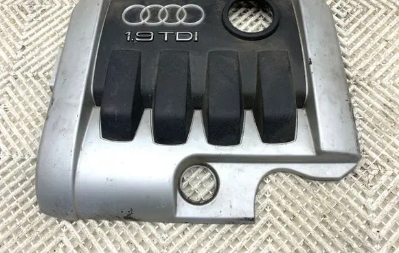 Engine cover (trim)