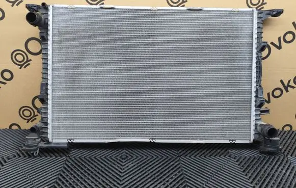 Audi A6 C7 Coolant radiator 8K0121251H