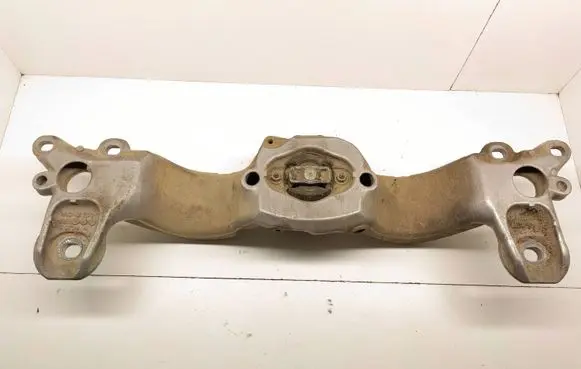 Audi A4 S4 B7 8E 8H Gearbox mounting bracket 8E0399263AG