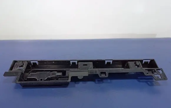 Foot area side trim