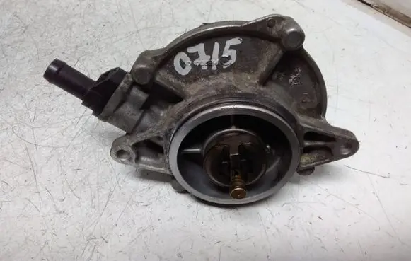 Audi A8 S8 D3 4E Vacuum pump 057145100L