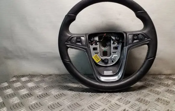 Opel Mokka Steering wheel