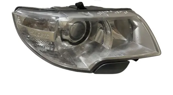 Skoda Superb B6 (3T) Headlight/headlamp
