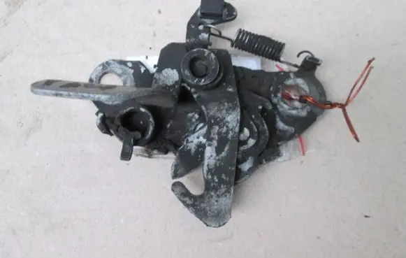 Peugeot 206 CC Engine bonnet/hood lock/catch