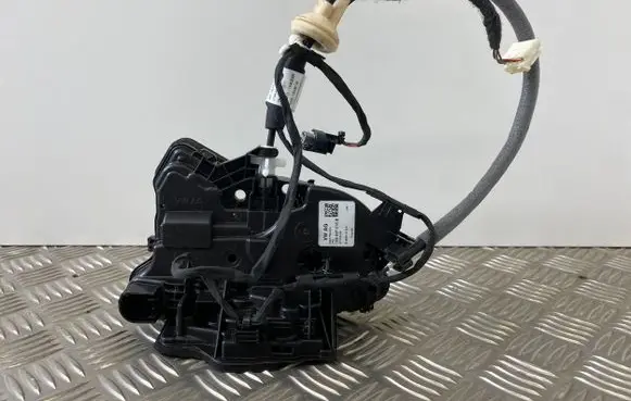 Cupra Born Front door lock 10B837016B 10E972269