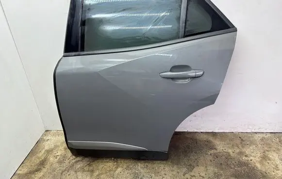 Peugeot 2008 II Rear door 