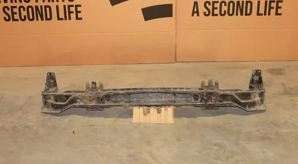 BMW X5 E53 Front bumper cross member 8402831