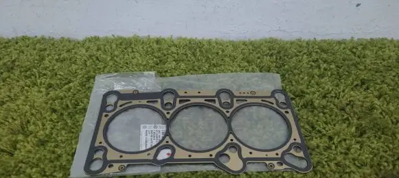 Audi A8 S8 D3 4E Other cylinder head part 06c103383h