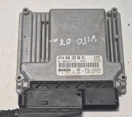 Mercedes-Benz Vito Viano W639 Engine control unit/module 0281011791 A6461530691 1039S00000