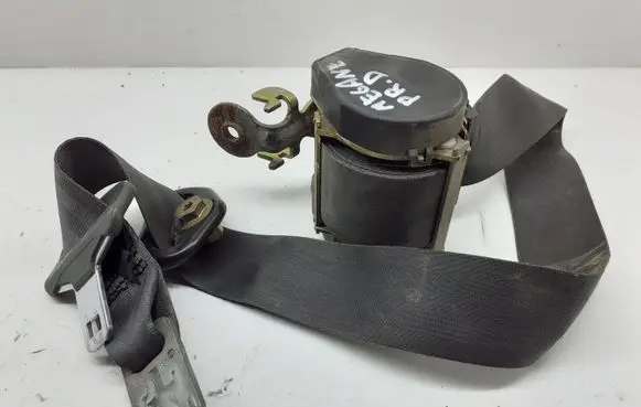 Renault Megane II Front seatbelt