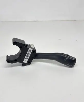 Volkswagen Golf IV Wiper control stalk 4B0953503F