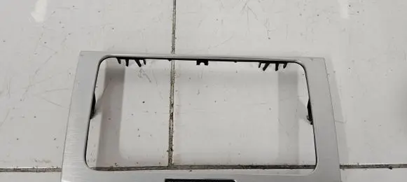 Volkswagen PASSAT B6 Radio/GPS head unit trim 3C0858069AG
