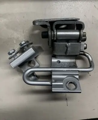 Audi Q7 4L Rear door lower hinge 4L0833411A